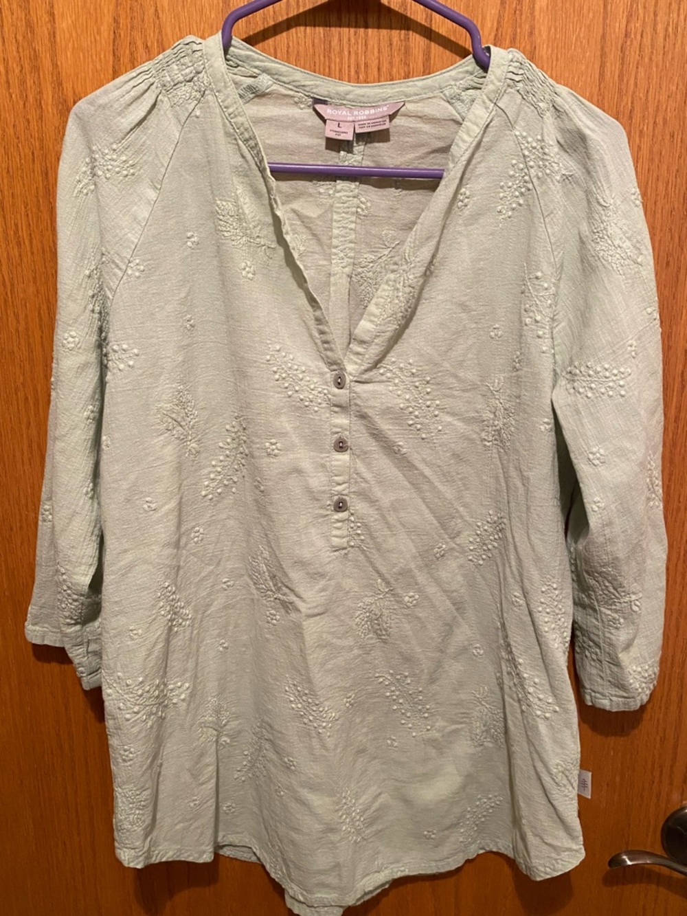 Royal Robbins Women’s 3/4 Sleeve Pull Over Top